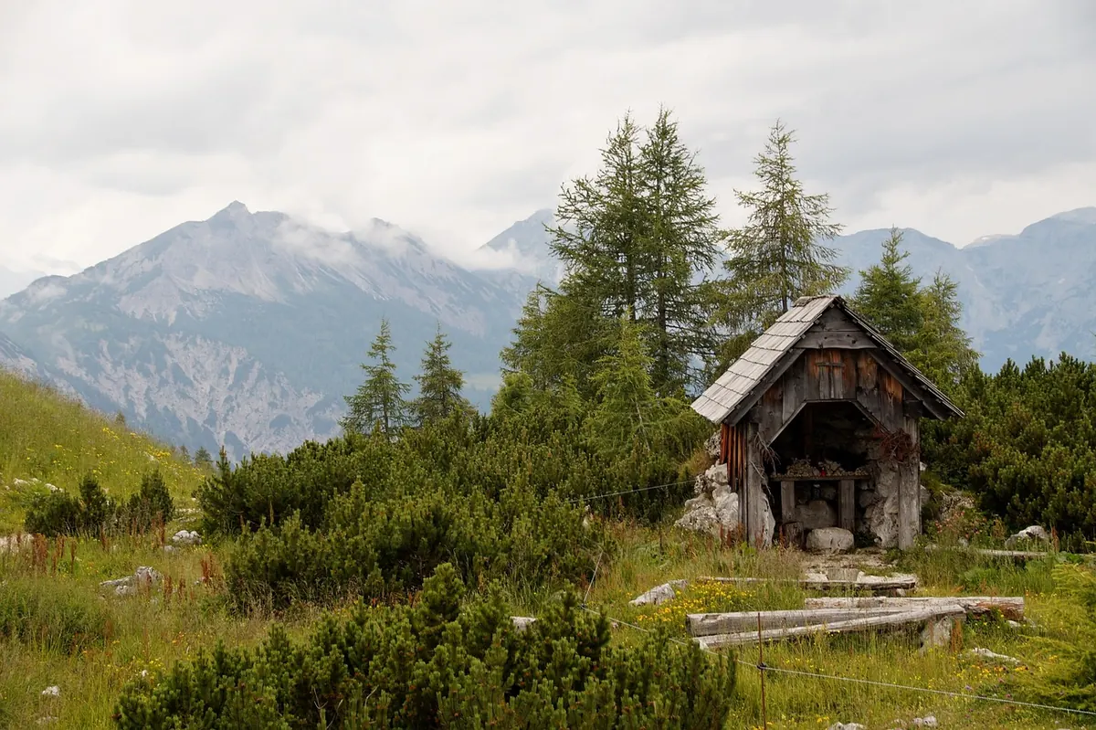Summer House Buying Checklist: 12 Things to Check Before You Buy